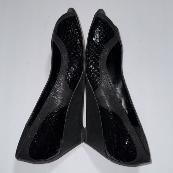 VANELI Black Peep-Toe Heels - Picture 3 of 6